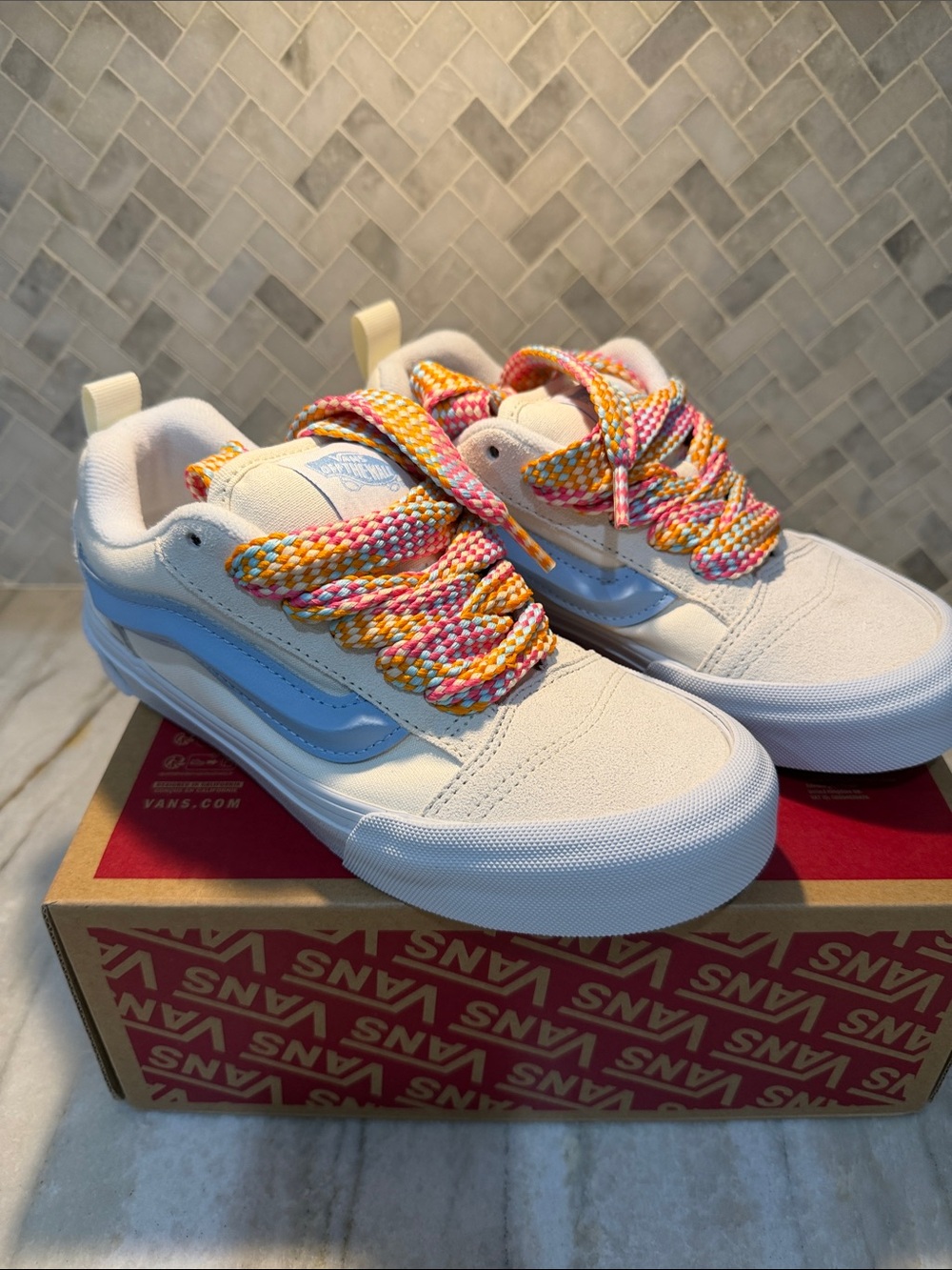 Vans Women/Kids Knu Skool Oversized Lace Size 5.5 Womens/Kids 4/Men NWT